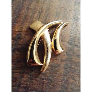 Vintage Made un USA Brooch, Gold tone polished and  textured design Large D5